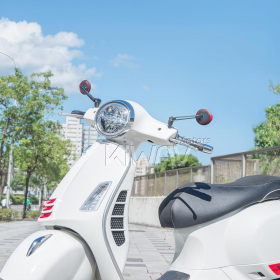Aura red mirrors compatible with most modern Vespa models, GTS/ GTV/ LX/ LT/ LXV/ S