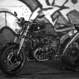 バイクミラー　ヴェノム　黒　M10 1.5ピッチ　BMWに適用