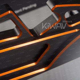 アルミ製スマホ-/タブレットスタンド　マカー　オレンジ　スポーツカースタイル