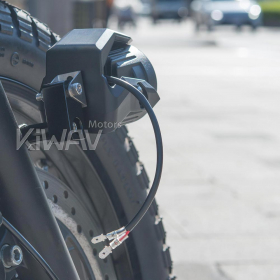 バイク用LEDフォグランプ　丸い　ECE SAE認証　ブラケット付き