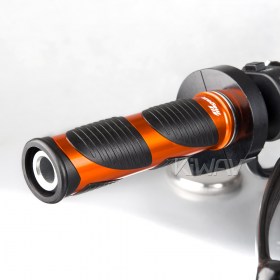 バイク用グリップ　ウェーブ　オレンジのアルミ飾り付き　22mmと25mmセット