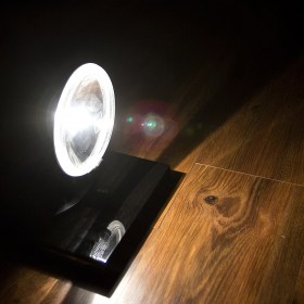 シリウス　NS-2140　丸いドライビングランプ　温白色のハロゲン電球付き