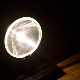 シリウス　NS-2160　丸いドライビングランプ　温白色のハロゲン電球付き
