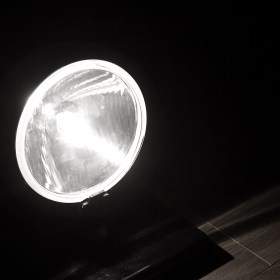 シリウス　NS-2160　丸いドライビングランプ　昼白色のハロゲン電球付き